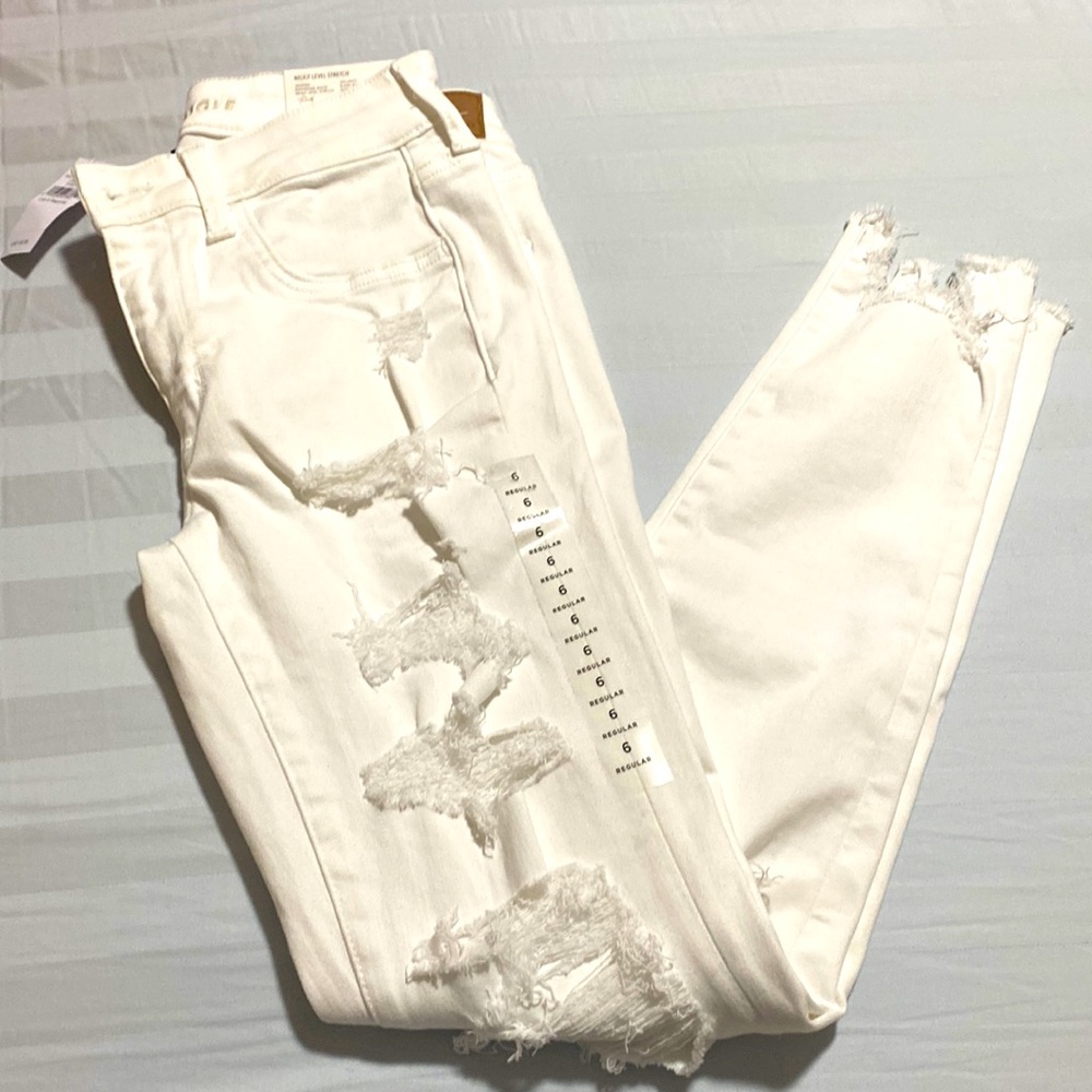 NWT White American Eagle Jeggings